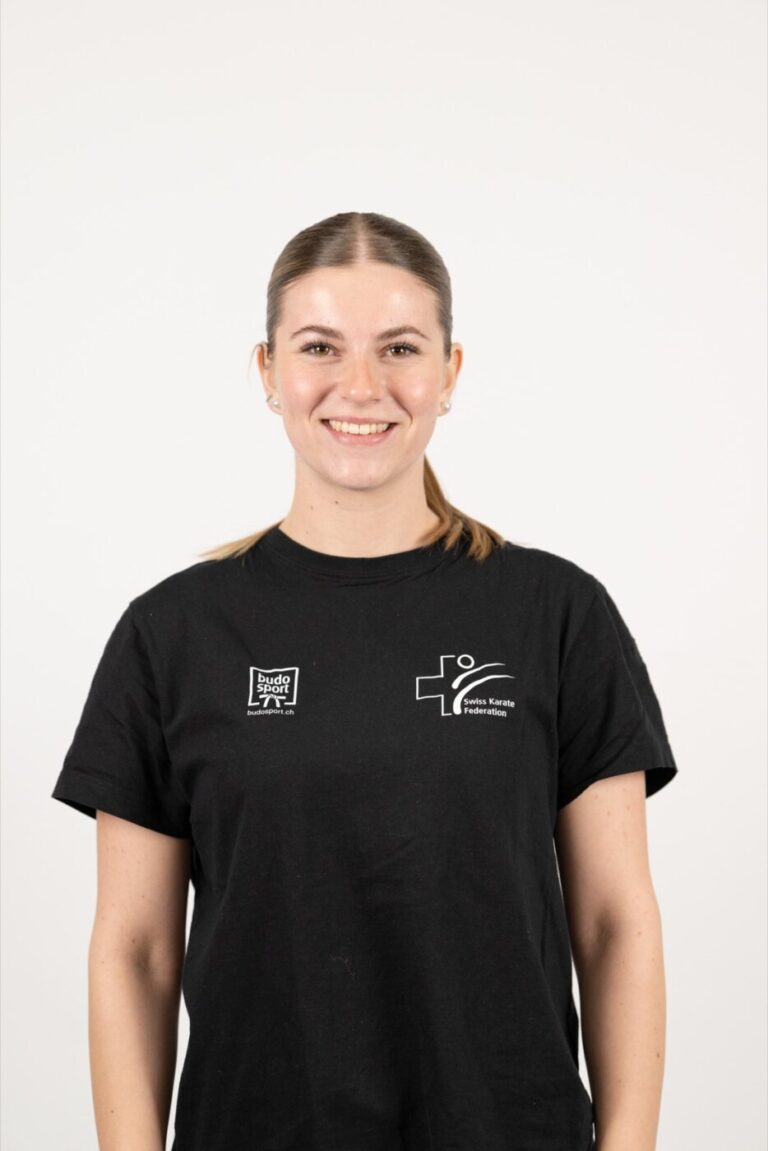 CAMPELL Larissa